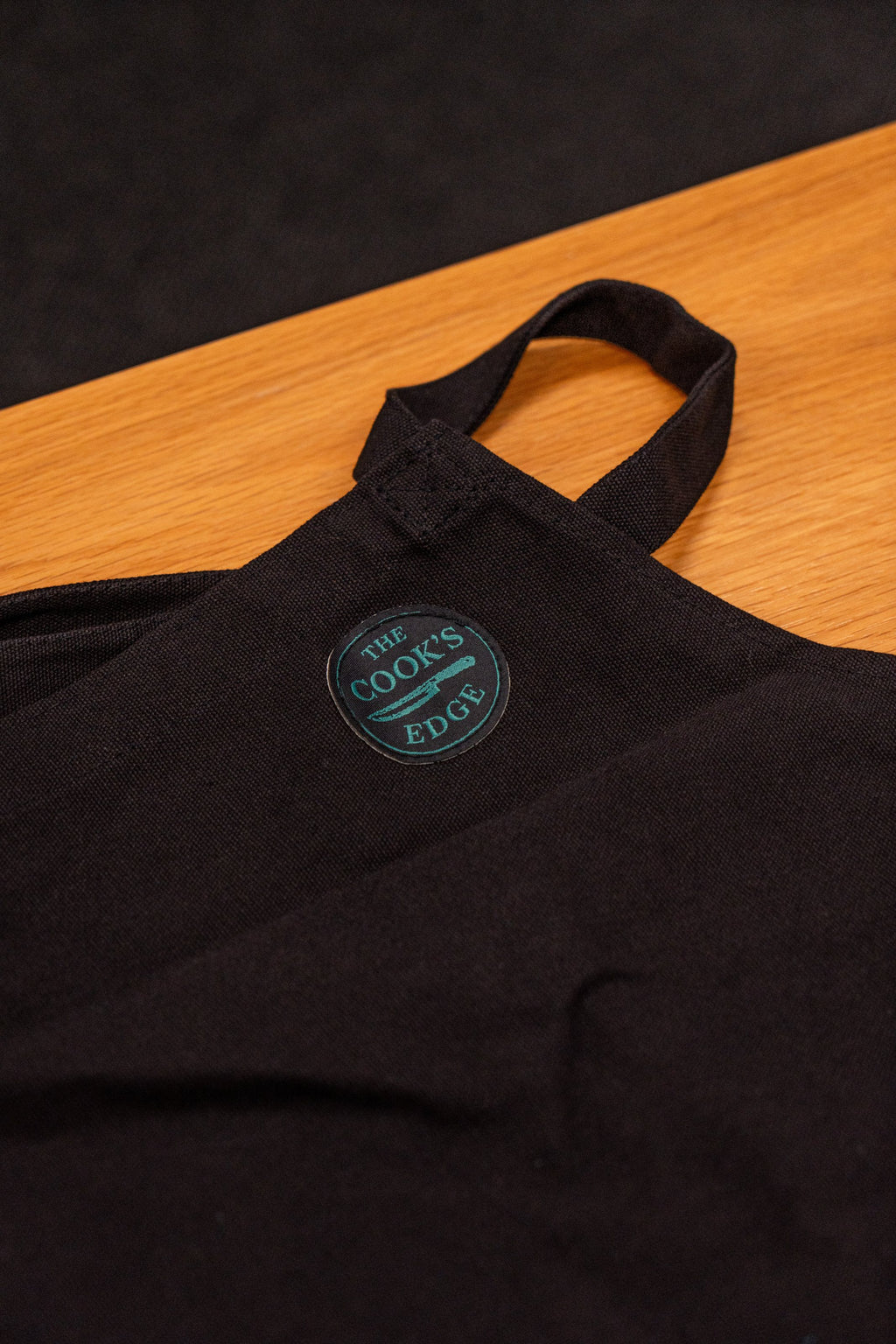 The Cook's Edge Heavy-Duty Kitchen Apron